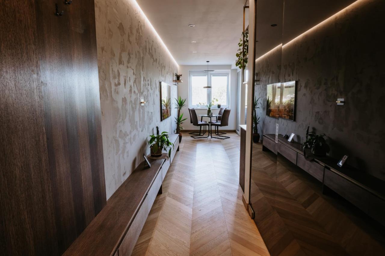 Minimalist Design Penthouse - Kosice Old Town Daire Dış mekan fotoğraf