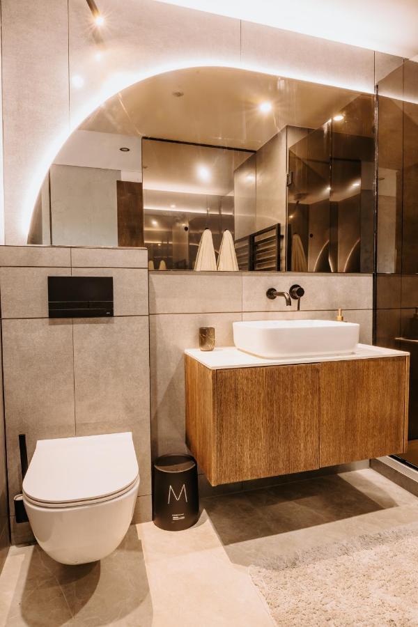 Minimalist Design Penthouse - Kosice Old Town Daire Dış mekan fotoğraf